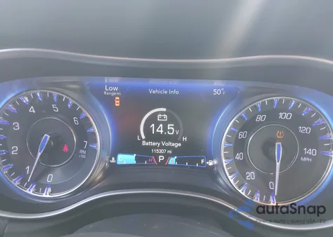 2017 Chrysler 300C z USA, uszkodzony, nr VIN 2C3CCAEG4HH662899